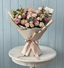 Букет цветов из:  Розы и Лизиантусы в Галиче