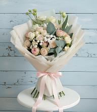Букет цветов из:  Розы и Лизиантусы в Галиче