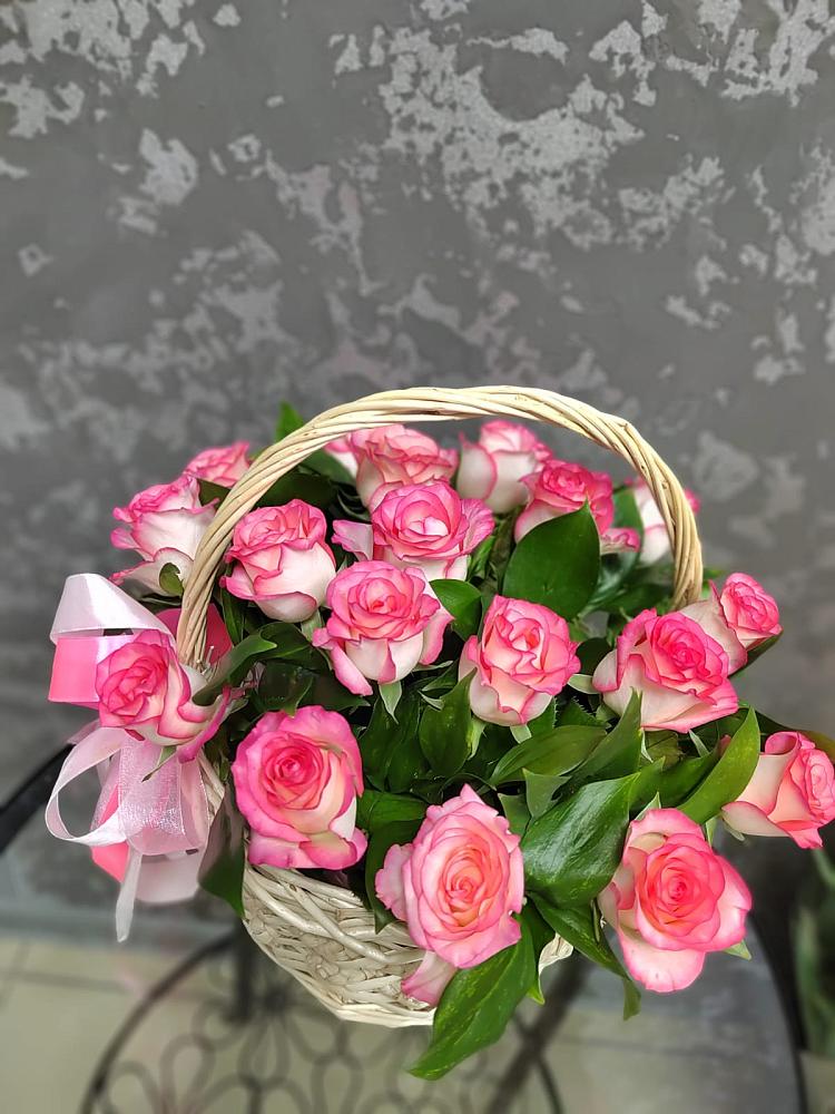 Цветочная композиция из Розы в корзине в Галиче