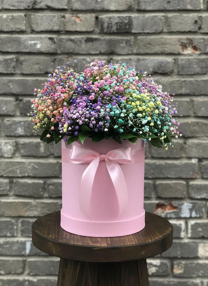 Цветочная композиция из Гипсофила и Розы в шляпной коробке в Галиче
