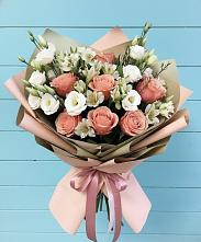 Букет цветов из:  Розы, Альстромерии и Лизиантусы в Галиче