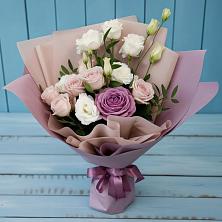 Букет цветов из:  Розы и Лизиантусы в Галиче