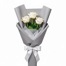 Букет 3 белые розы в Галиче