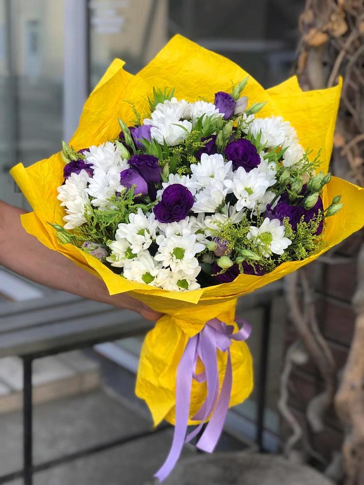 Букет цветов из: Ирисы, Хризантемы и Ромашки в Галиче