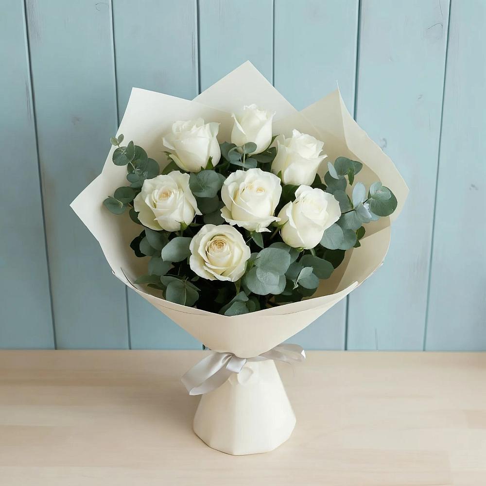 Букет Белые розы в Эвкалипте в Галиче