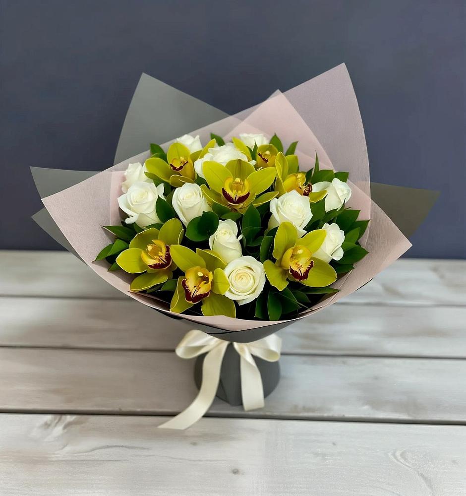 Букет цветов из: Орхидеи и Розы в Галиче