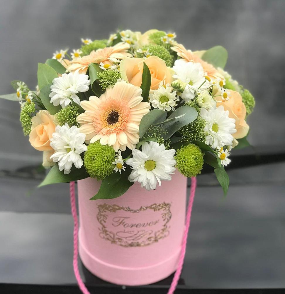 Цветочная композиция из Розы, Герберы и Хризантемы в шляпной коробке в Галиче