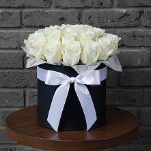 Цветочная композиция из Розы в шляпной коробке в Галиче